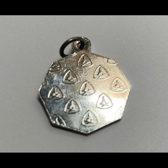 🆕 never used Vintage Campfire girl $$ charm. Best guess: from 1972. - Picture 2 of 3